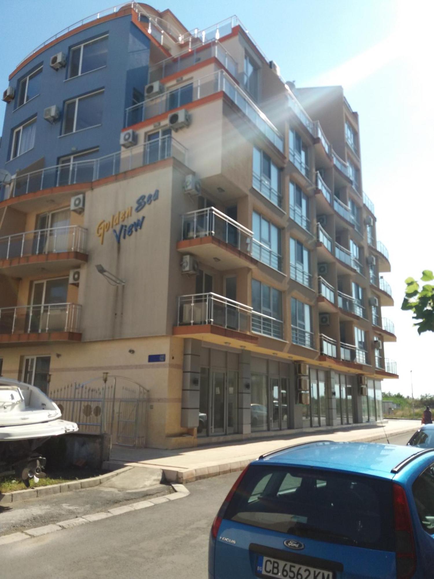 Golden Sea View Apartments Поморие Экстерьер фото