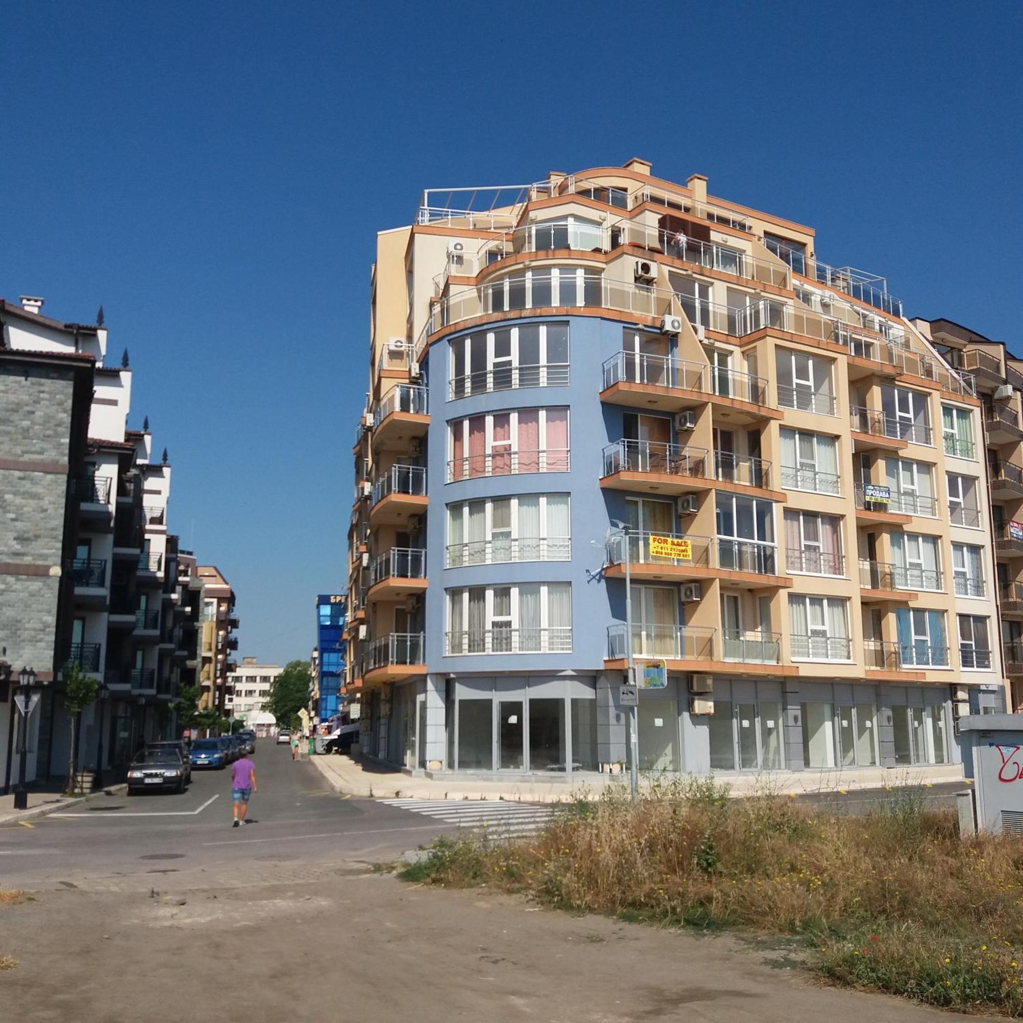Golden Sea View Apartments Поморие Экстерьер фото