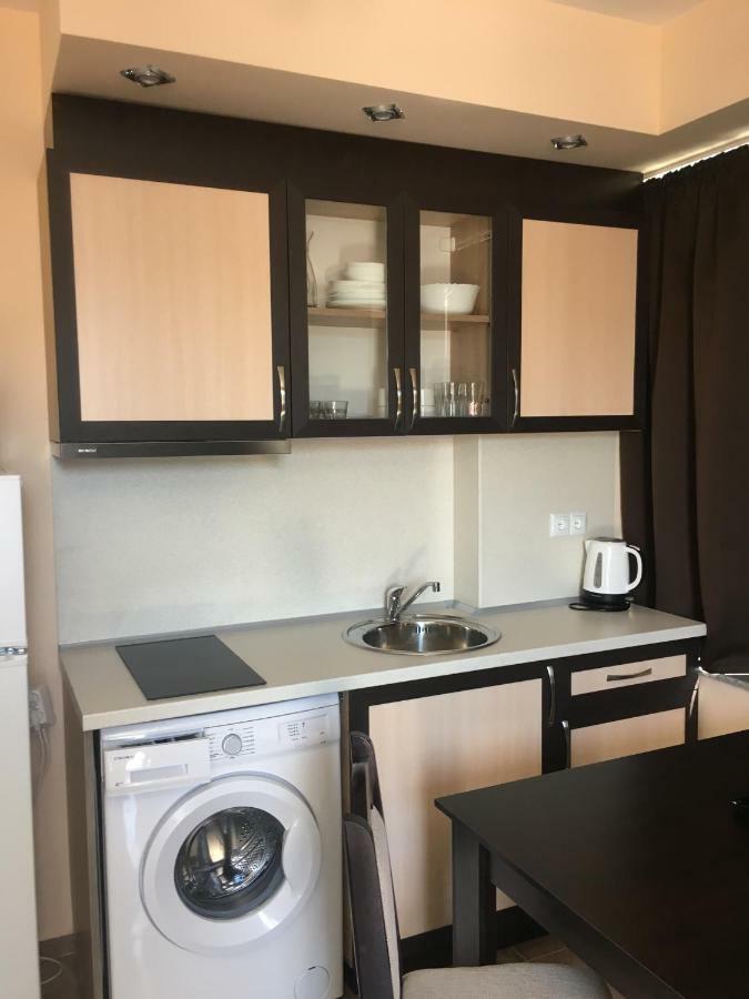 Golden Sea View Apartments Поморие Экстерьер фото